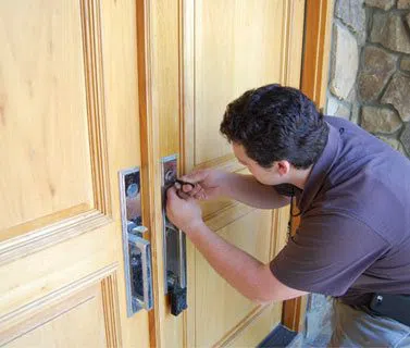 Golden Locksmith Services Pompano Beach, FL 954-283-5224 Golden Locksmith Services Pompano Beach, FL 954-283-5224 - 10-House-Locksmith