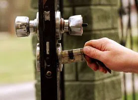 Golden Locksmith Services Pompano Beach, FL 954-283-5224 - 13-Re-Key-Locks