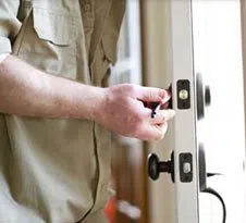Golden Locksmith Services Pompano Beach, FL 954-283-5224 - 6-Lock-Change